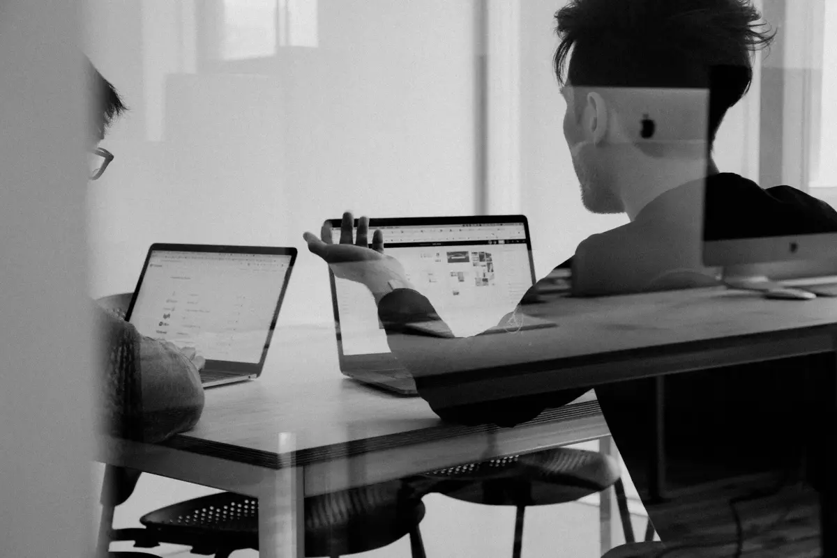 Freelancer am Laptop